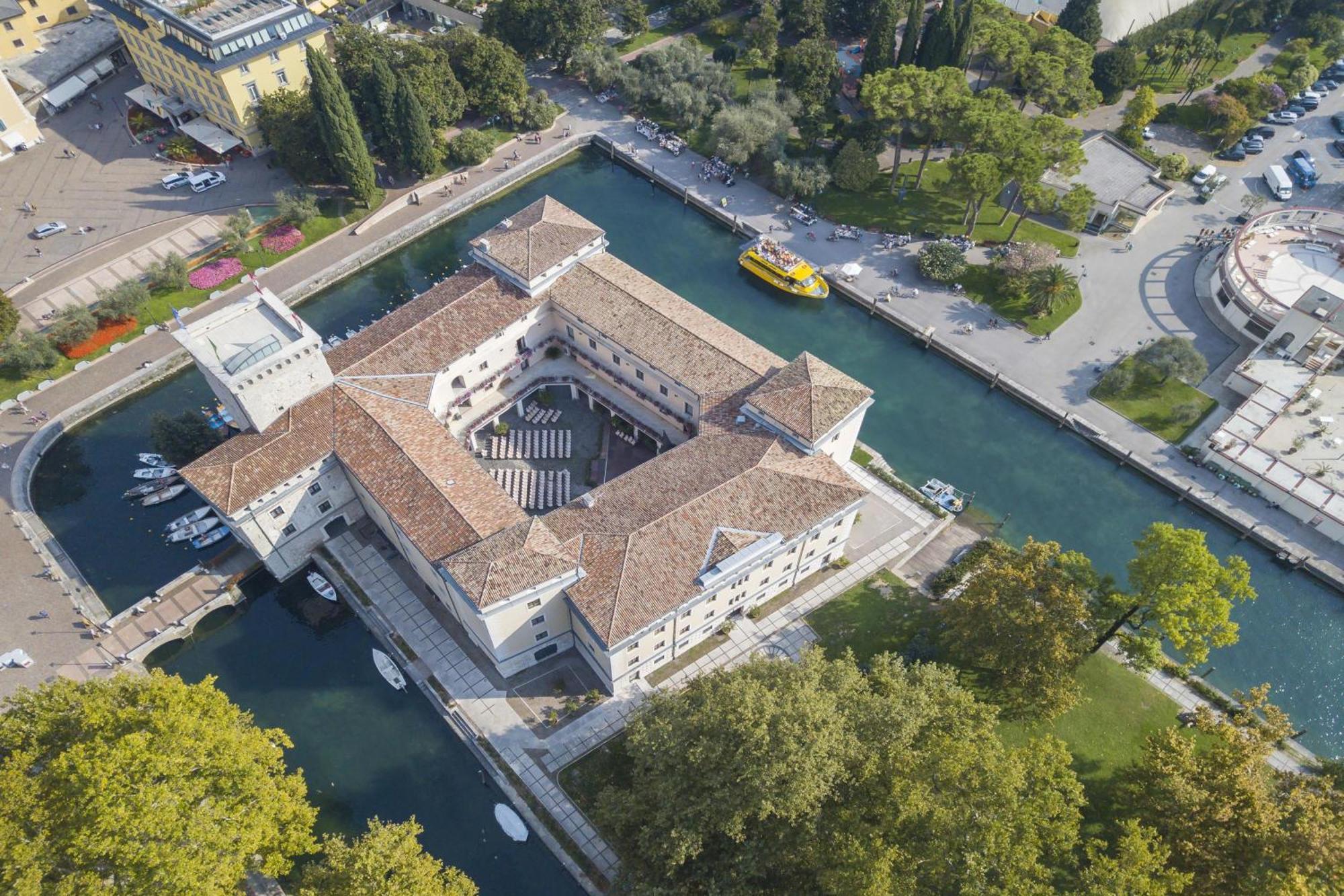 Appartamento Amy - Happy Rentals Riva del Garda Kültér fotó