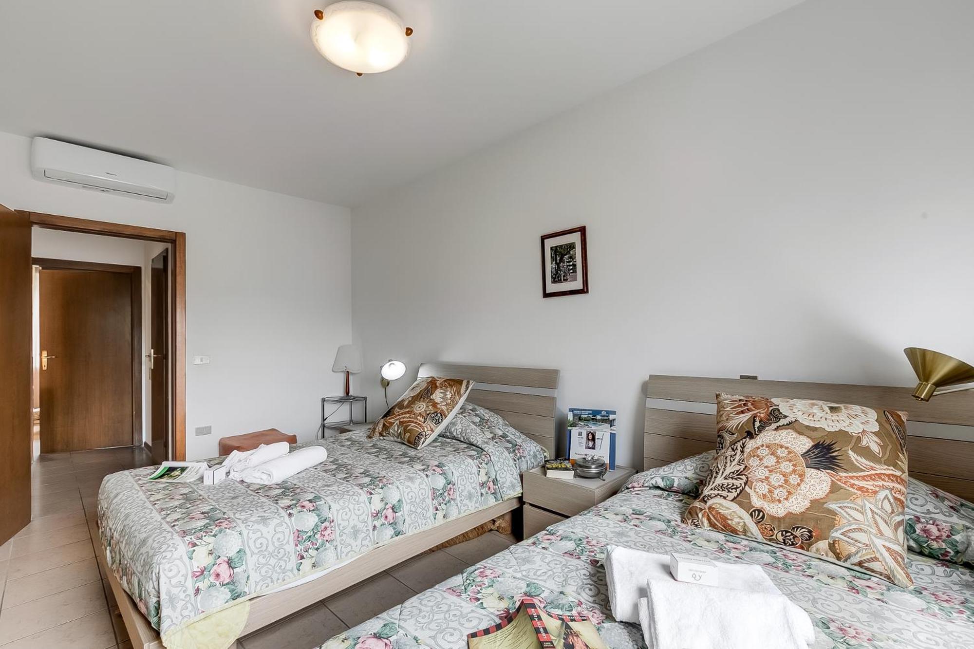 Appartamento Amy - Happy Rentals Riva del Garda Kültér fotó