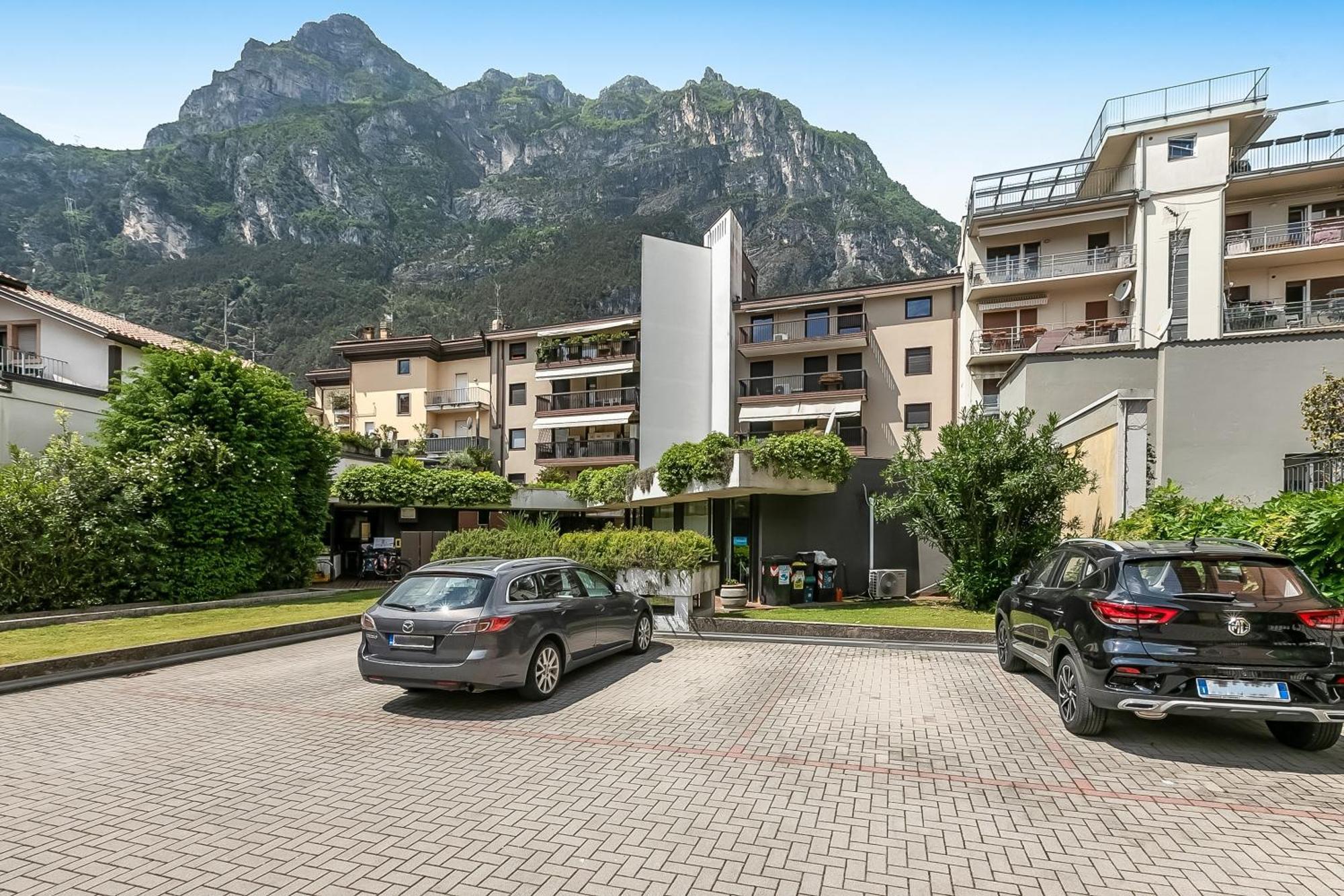 Appartamento Amy - Happy Rentals Riva del Garda Kültér fotó